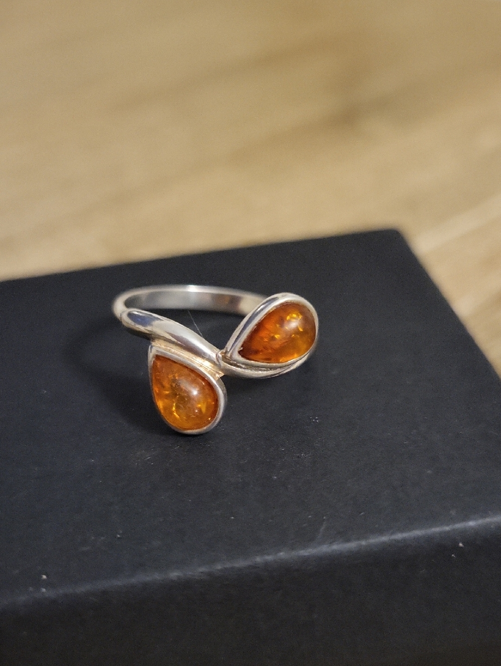 925 Sterling Silver Baltic Honey Amber Cabochon Stone Ring
